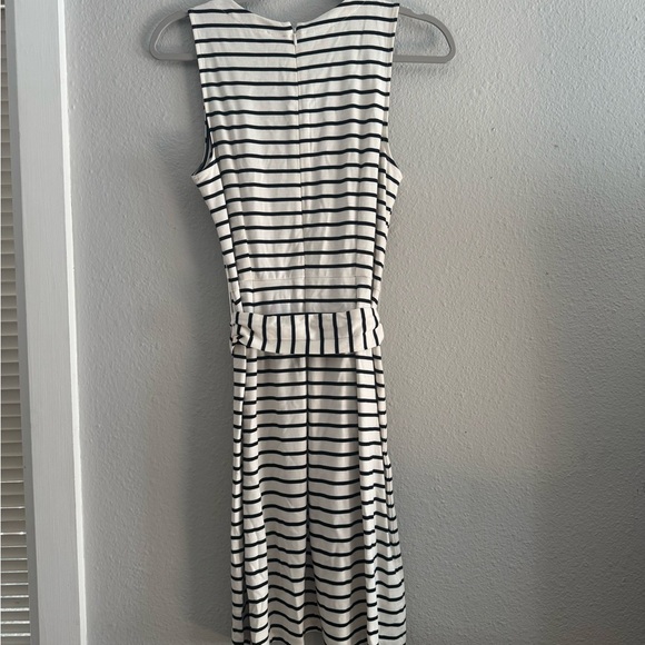 Striped Tortoiseshell Print Belted Wrap Dress Loft sz 4 - Picture 9 of 12